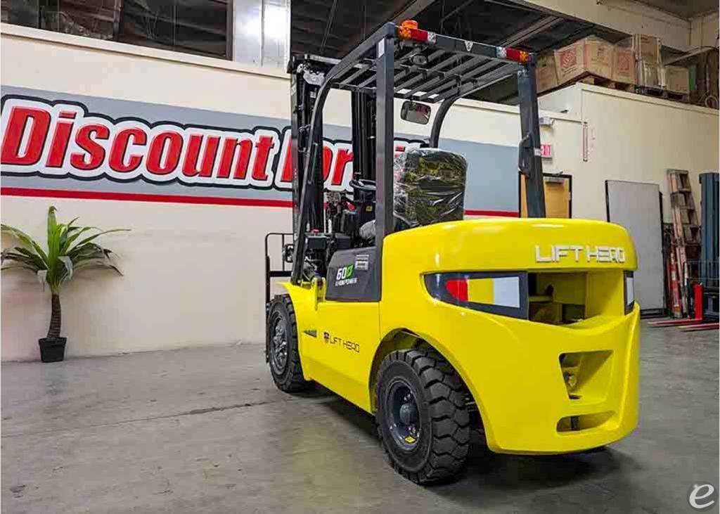 2025 Lift Hero CPD30