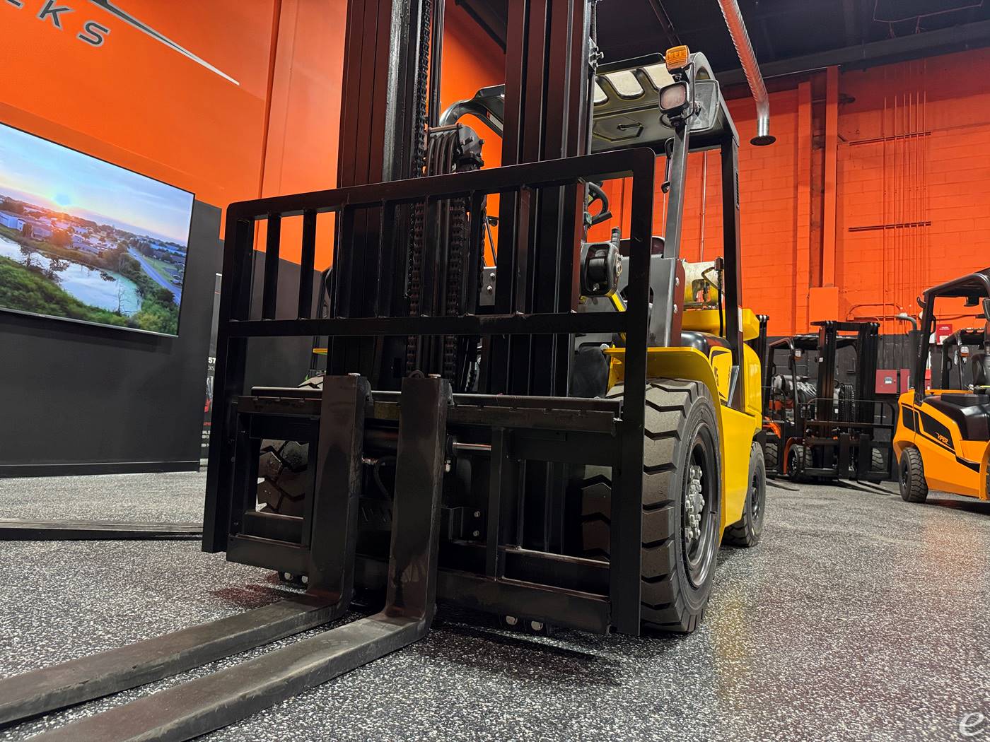 2026 Viper Lift Trucks FY45