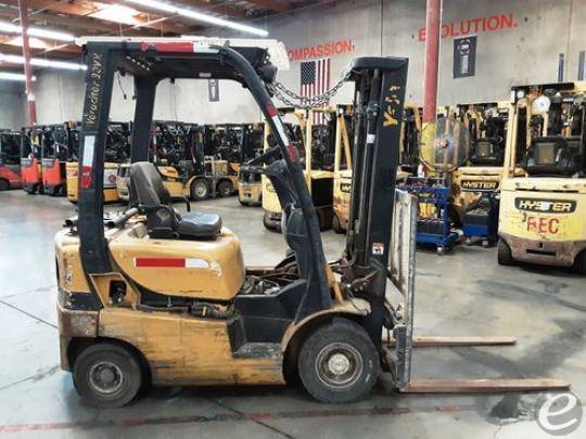 2019 Yale GLP030 LP Gas Forklift