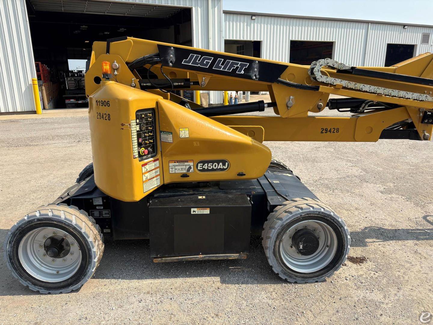 2018 JLG E450AJ