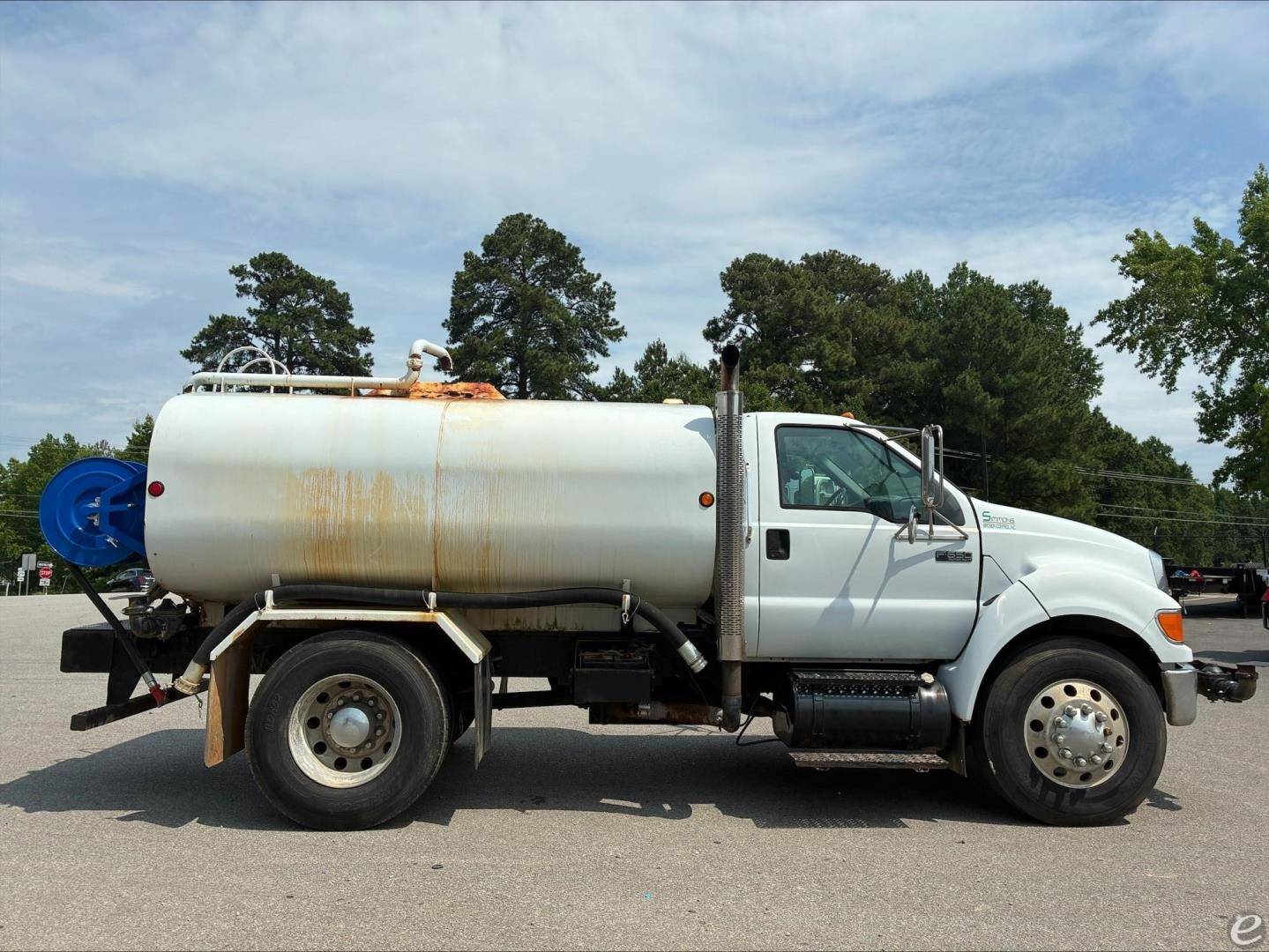 2004 Ford F650 SD