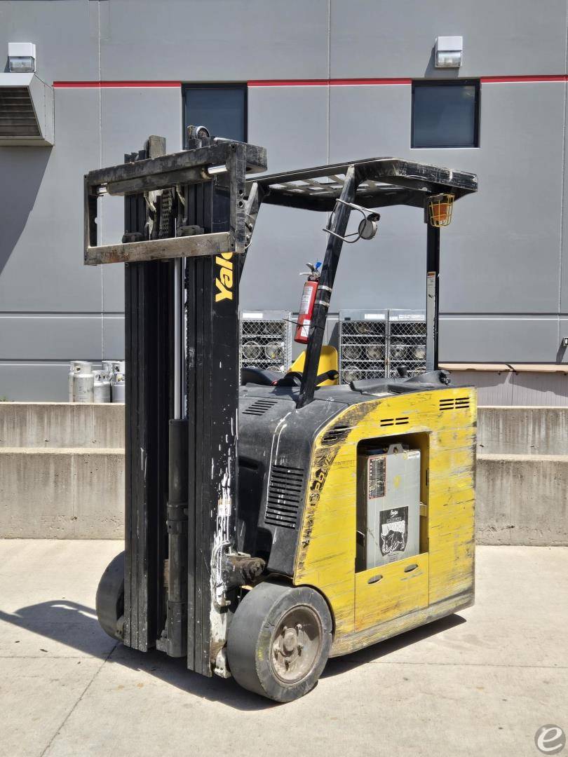 2018 Yale ESC040AD