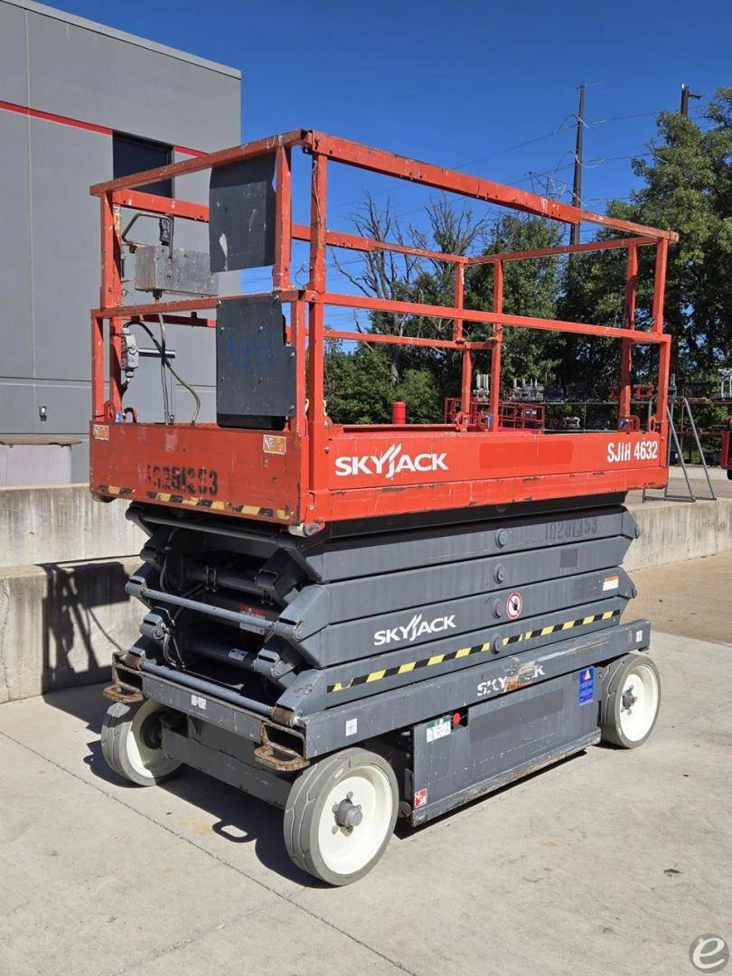 2014 Skyjack SJIII4632 Electric Scissor Lift - 123Forklift
