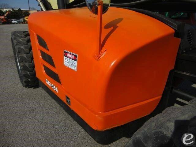 2012 JLG G12-55A