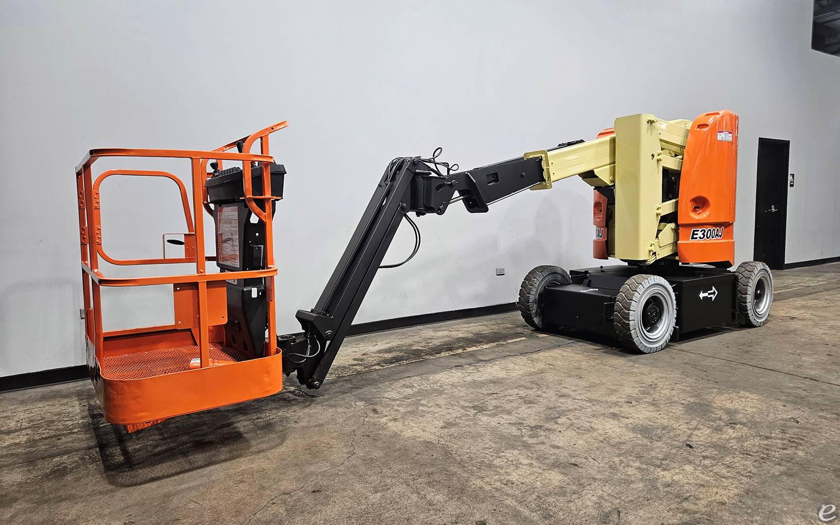 2012 JLG E300AJP