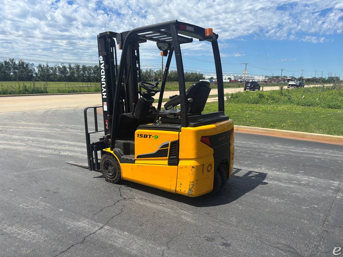 2017 Hyundai 15BT-9