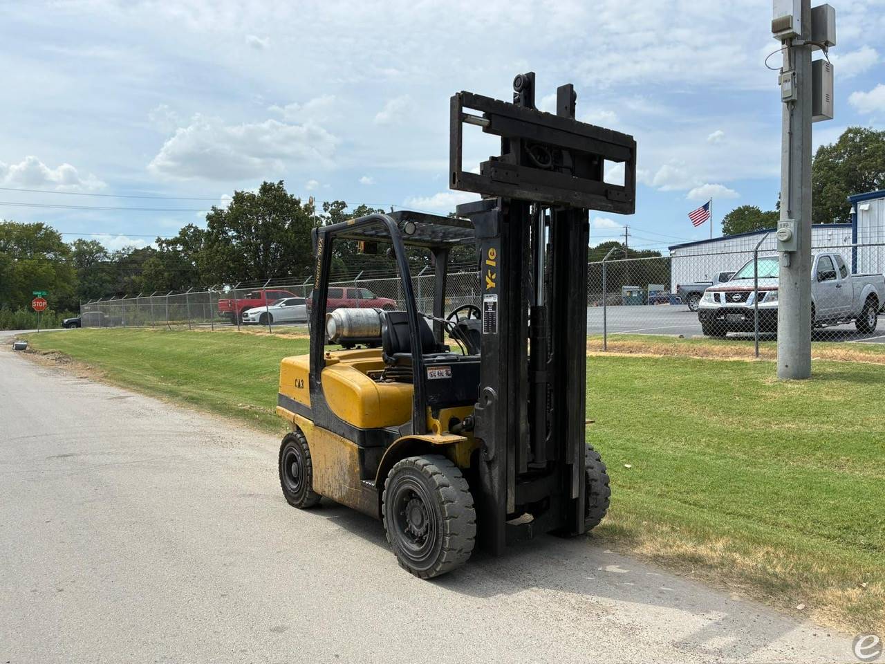 2014 Yale GLP090VXNGAE090
