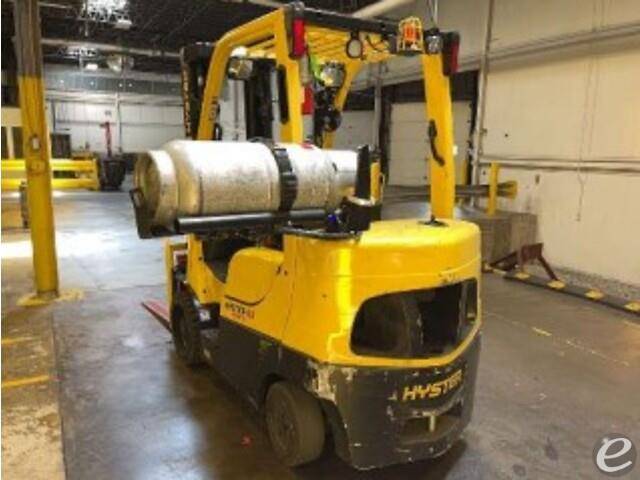  Crown RC3020-30 Electric Forklift - 123Forklift
