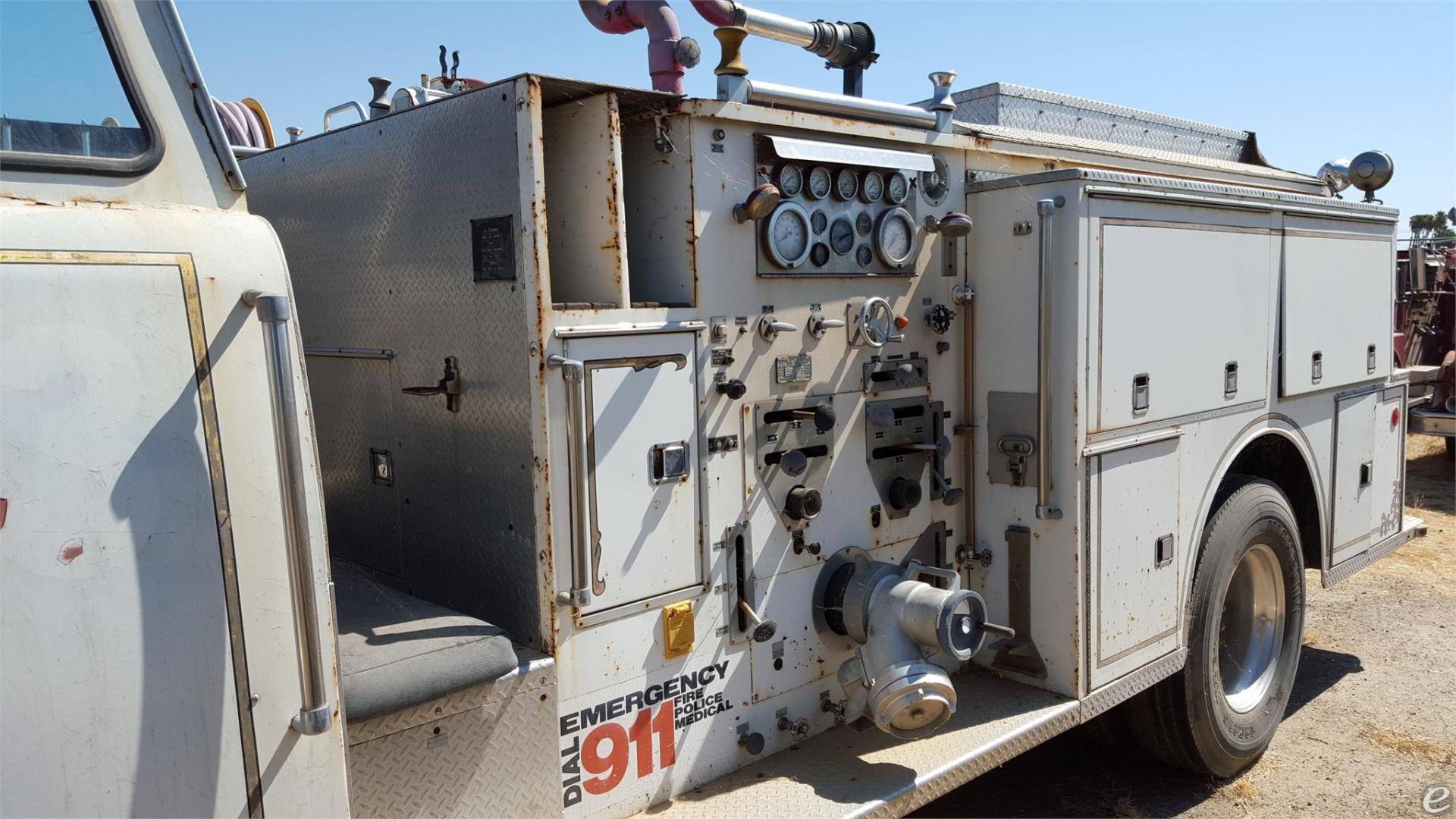 1981 Ford C8000