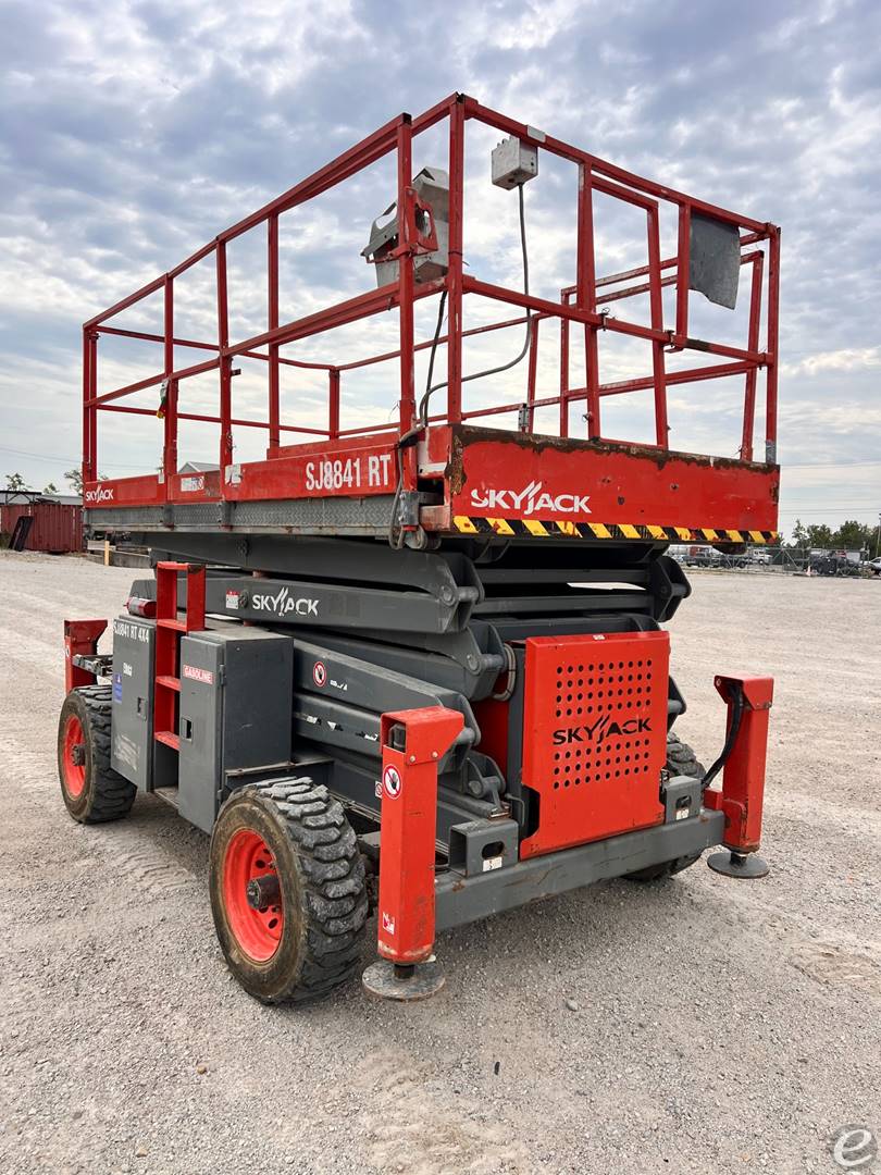 2017 Skyjack SJ8841RT