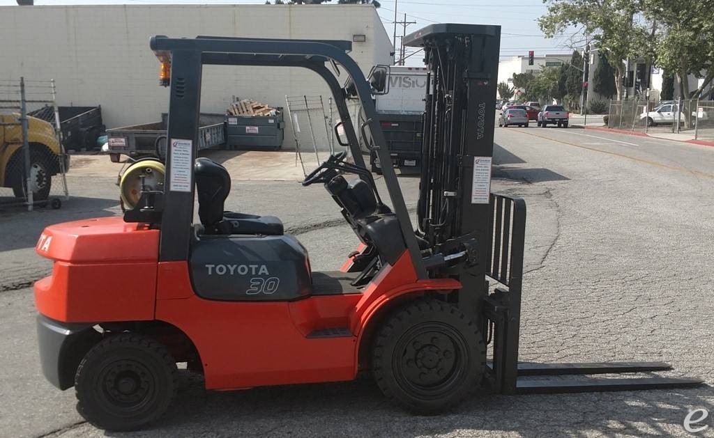 2005 Toyota 7FGU30