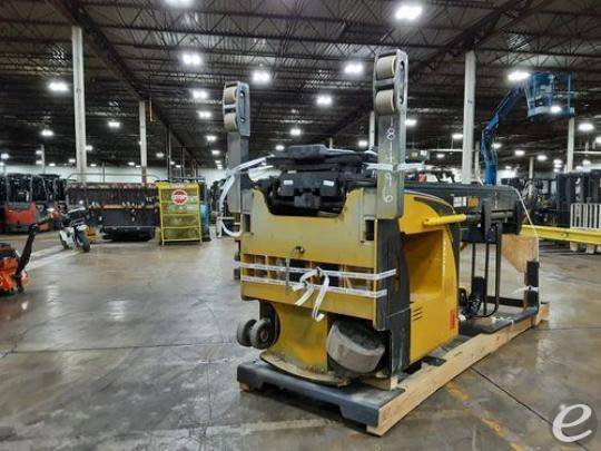 2015 Yale NR045 Electric Reach Truck - 123Forklift