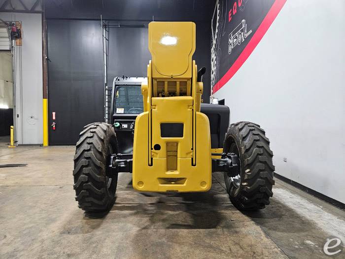 2017 Cat TL1055D