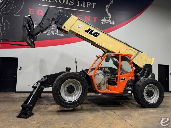 2016 JLG 1255