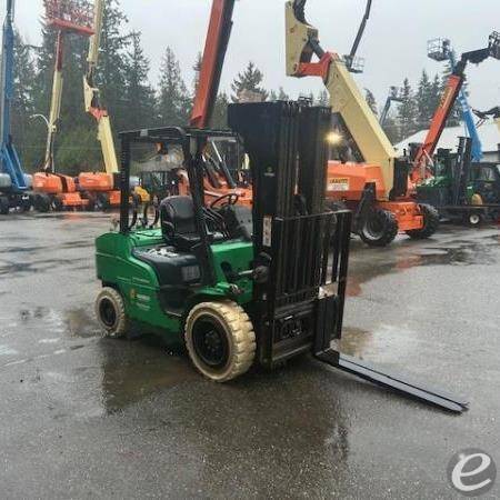 2014 Mitsubishi FG30N