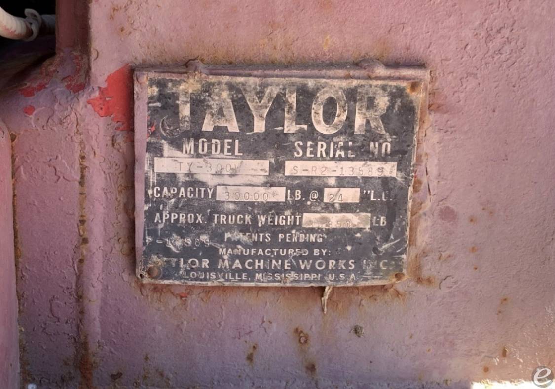1989 Taylor TY-300W