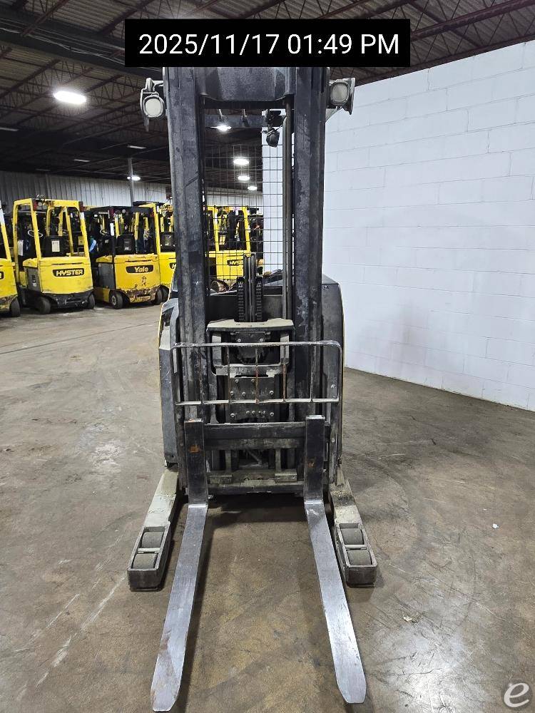 2018 Yale NR045EB