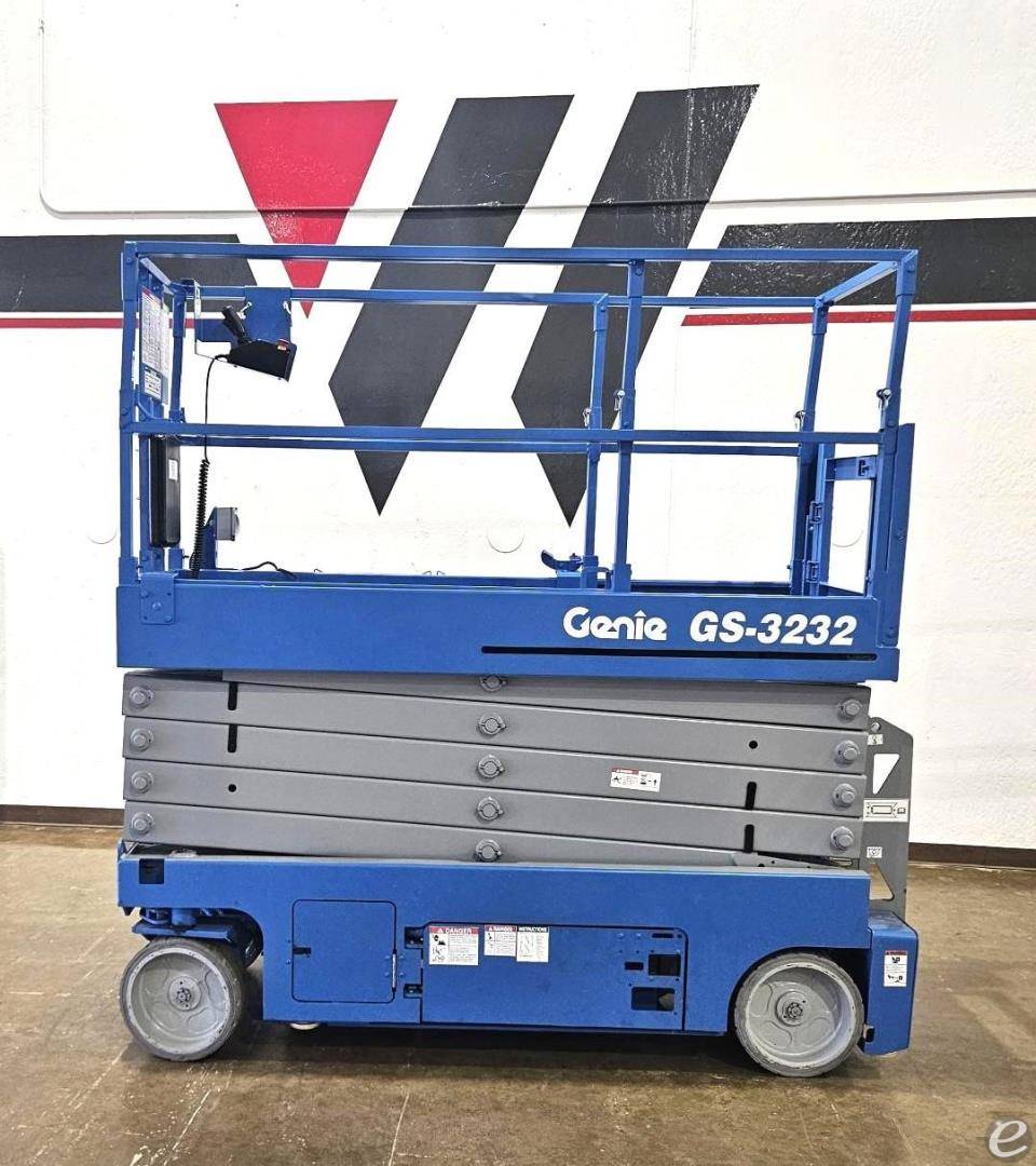 2014 Genie GS3232