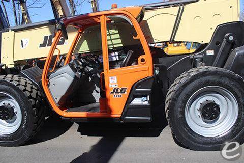 2016 JLG 1255