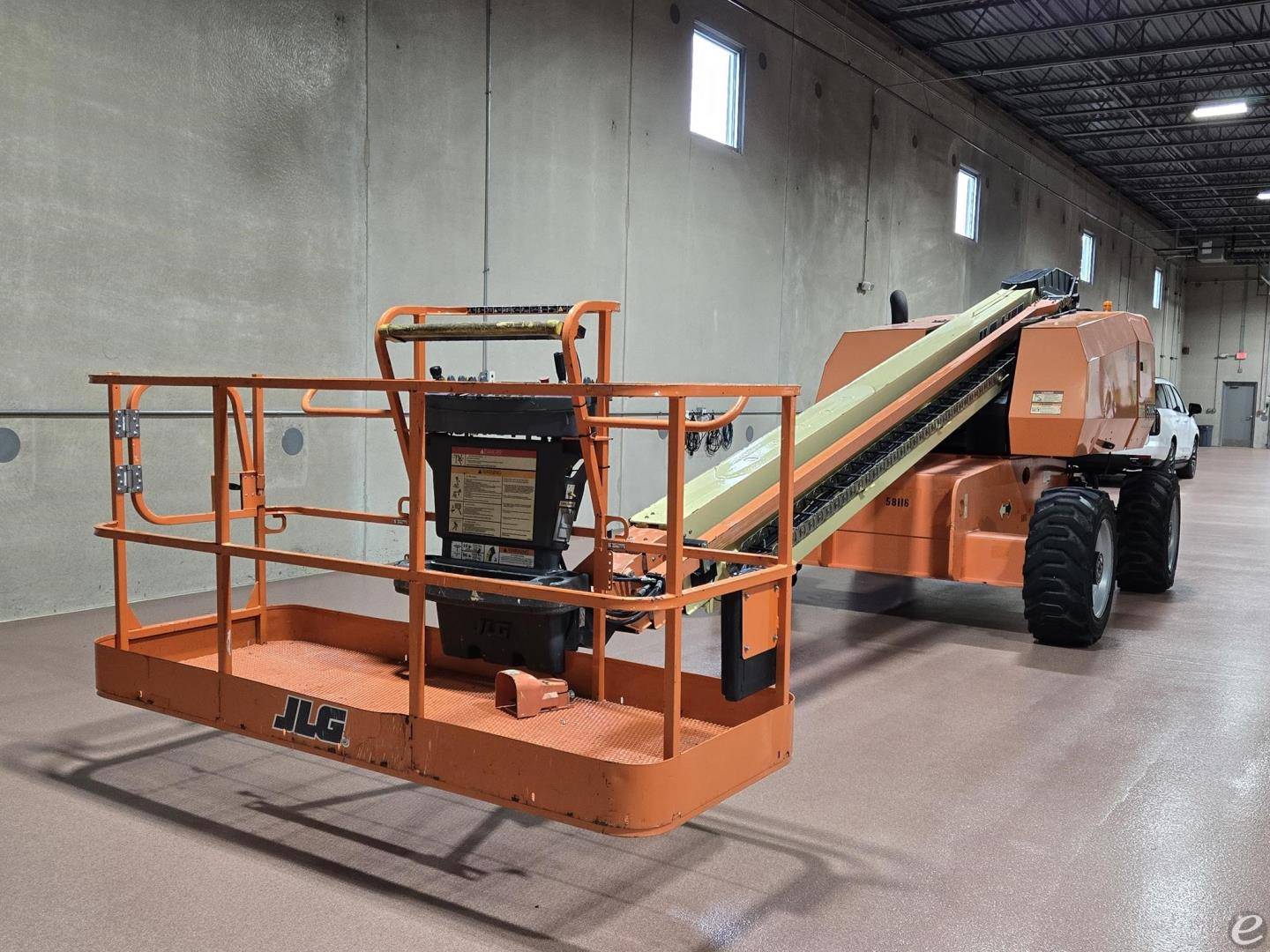 2017 JLG 600S