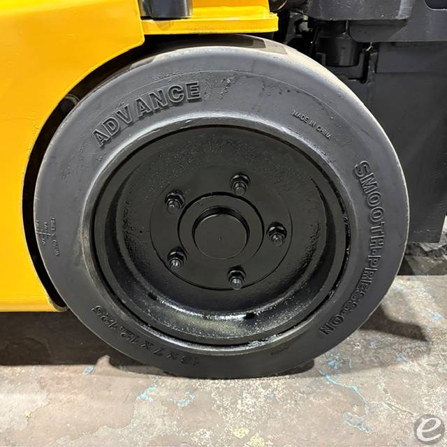 2022 Yale ERP040VT