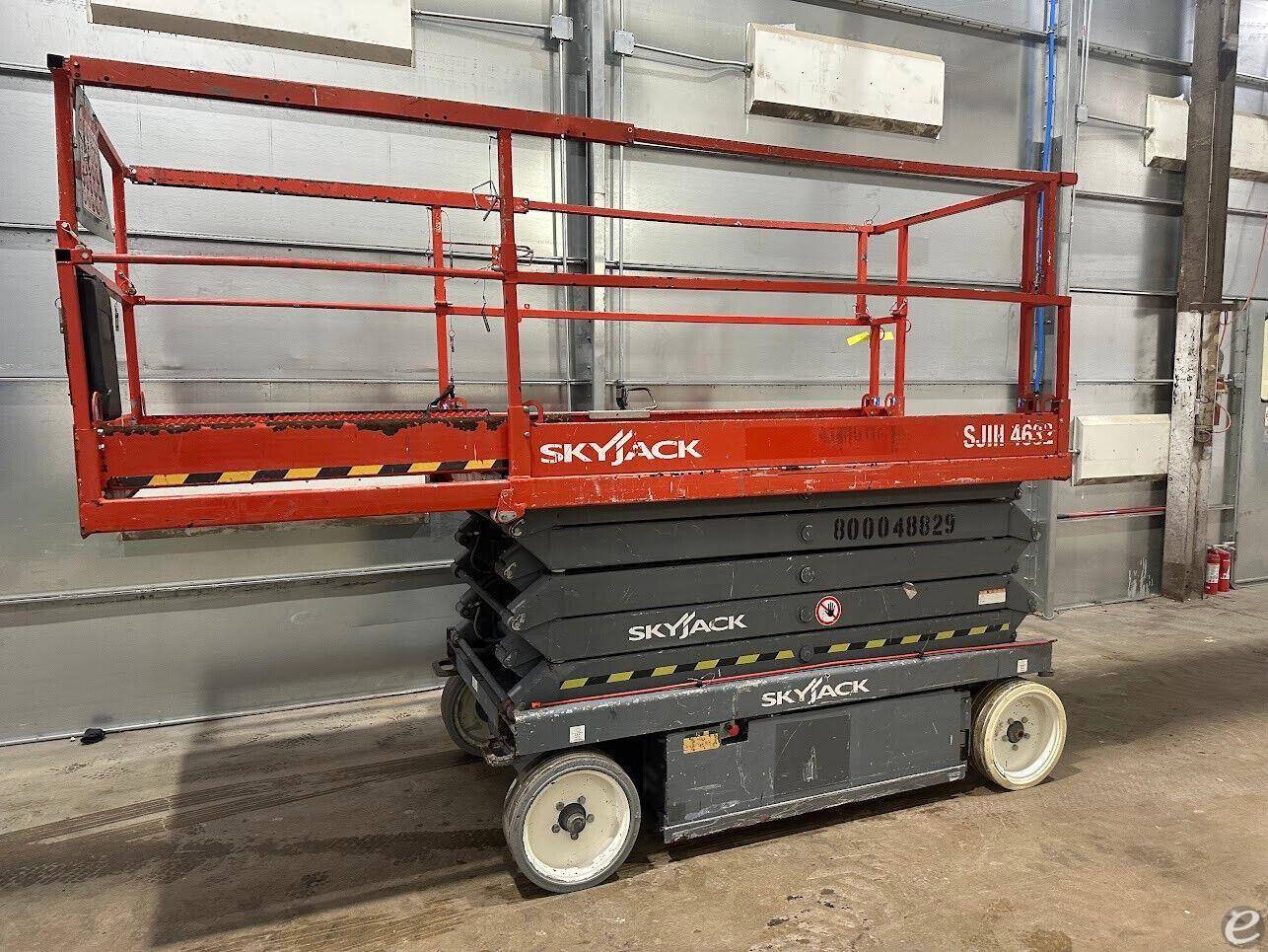 2015 Skyjack SJIII4632 Electric Scissor Lift - 123Forklift