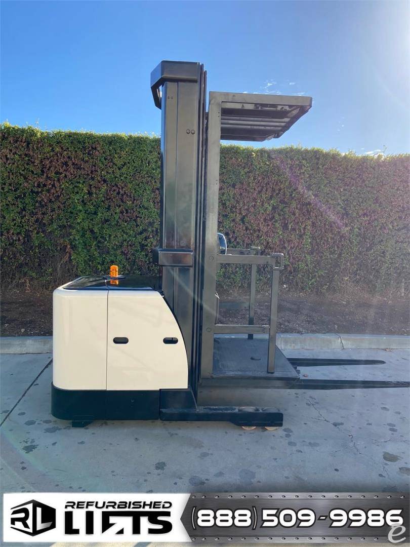 2007 Crown SP3420-30 Electric Order Picker - 123Forklift