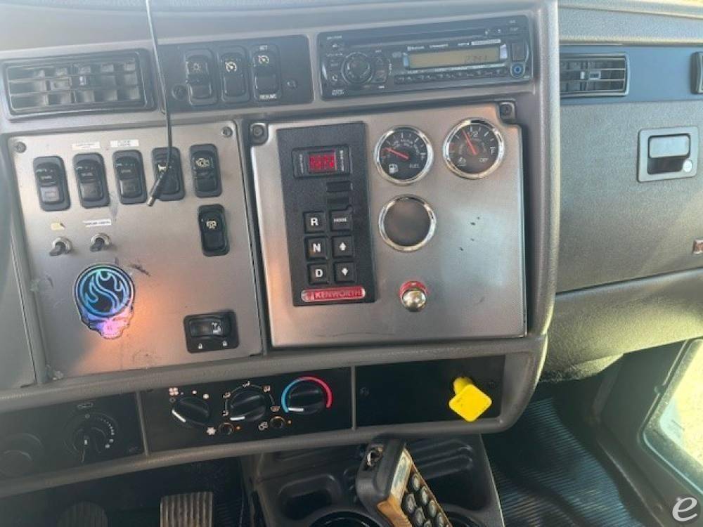 2015 Kenworth T270