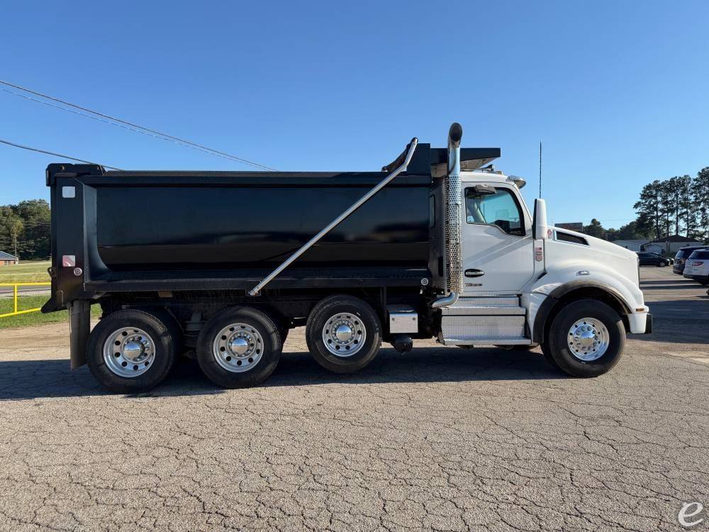 2026 Kenworth T880