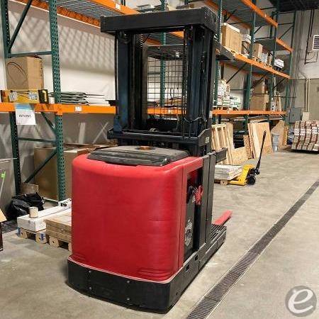 2015 Raymond 520-OPC30TT Electric Order Picker - 123Forklift
