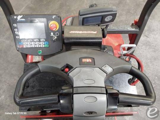 2017 Raymond 3020