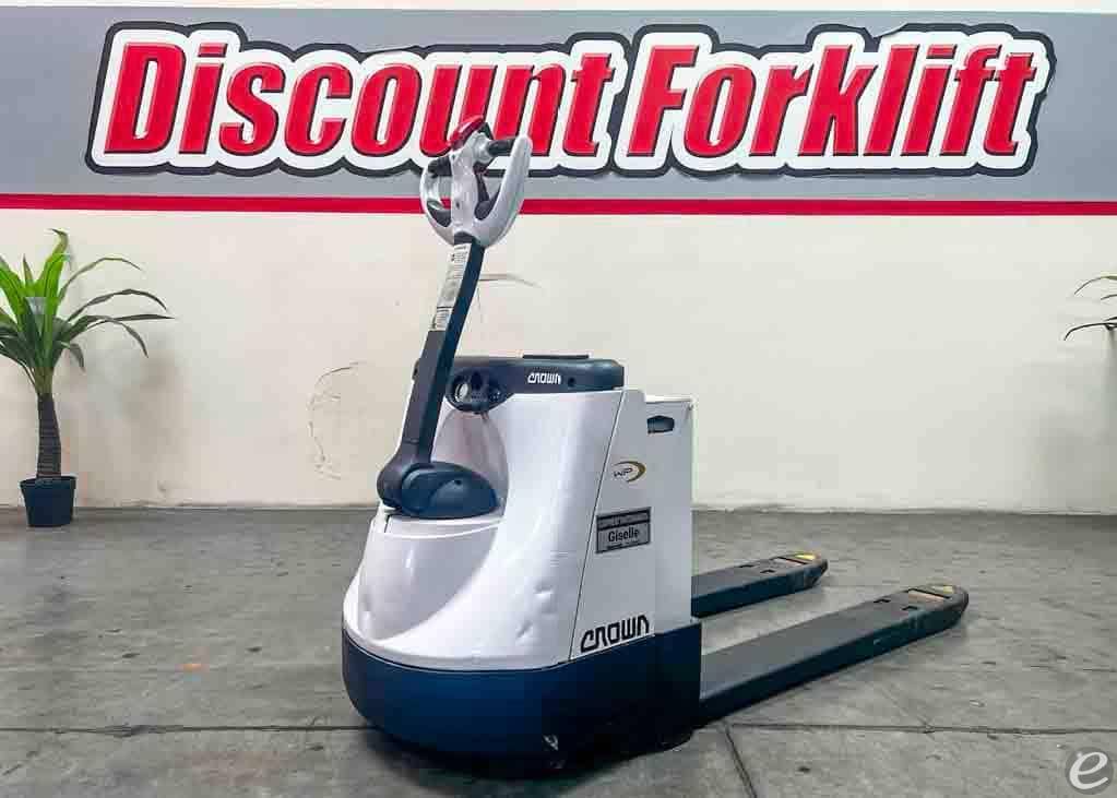 2014 Crown WP-3035-45