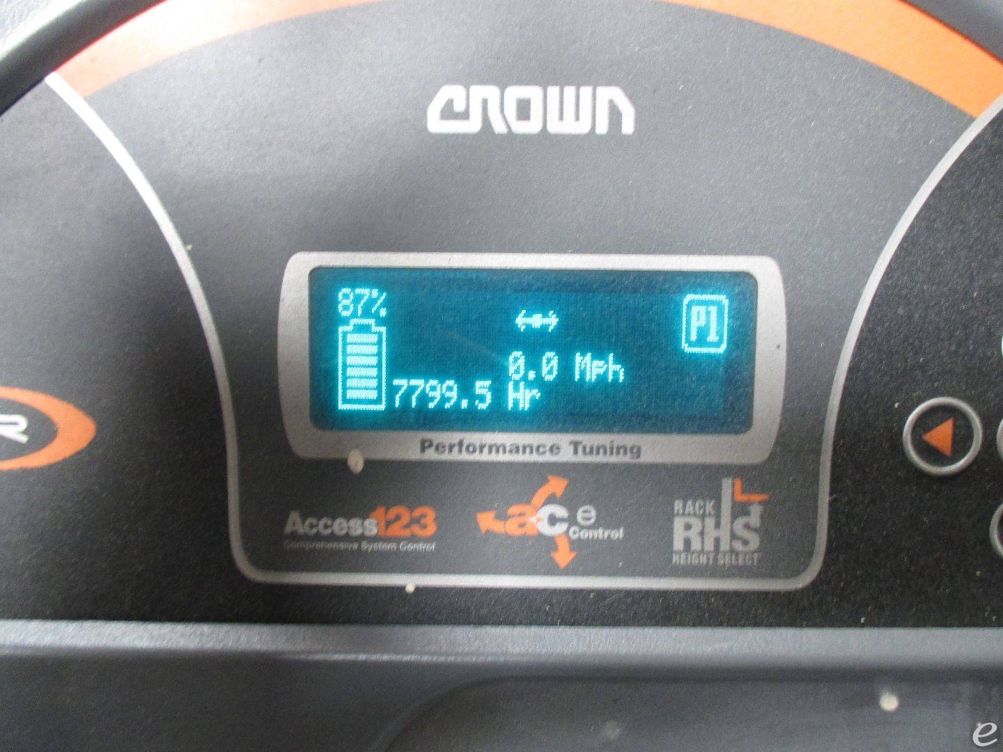 2015 Crown RR5725-45