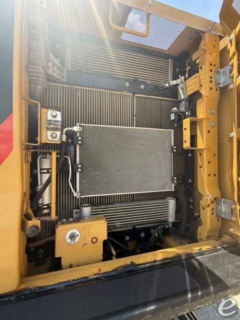 2019 Cat 320