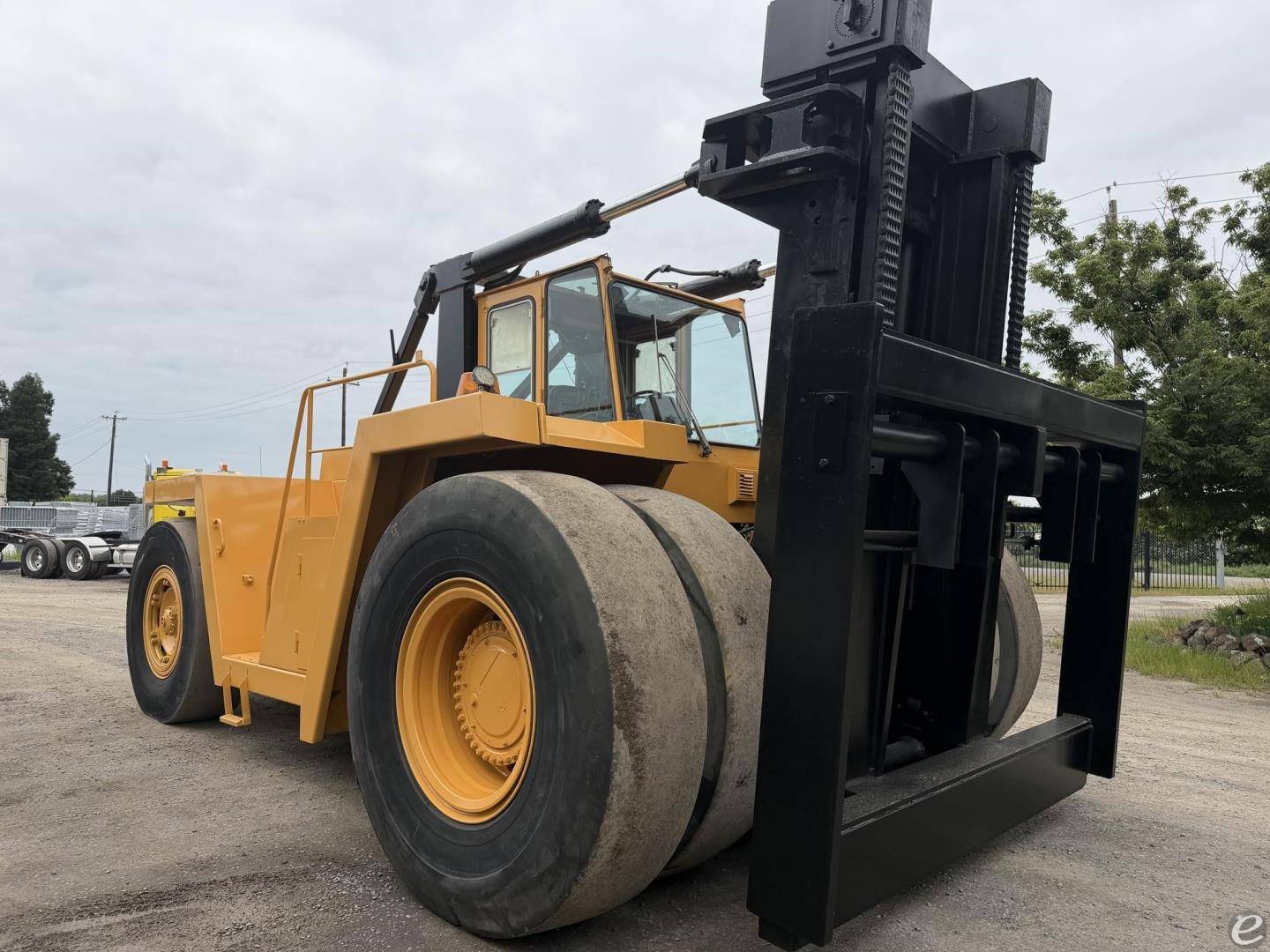 Cat V925