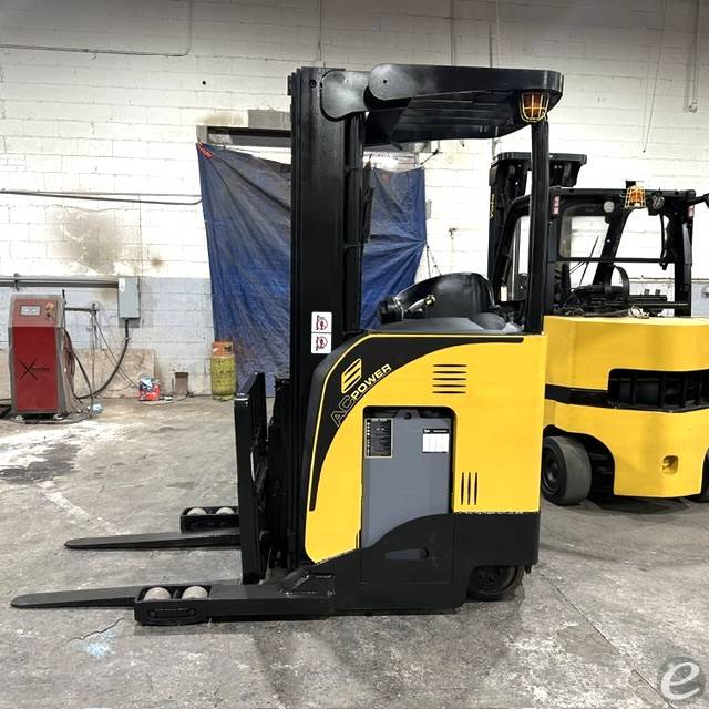 2022 Yale NR045EB