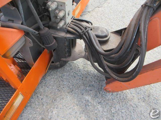 2016 JLG 600AJ