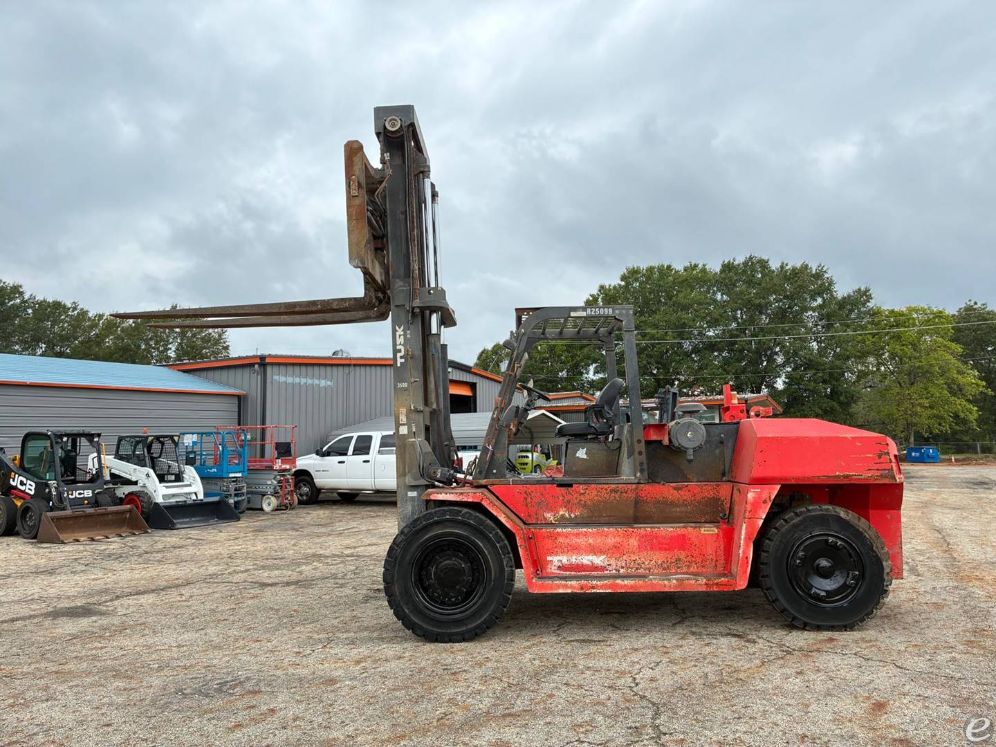 2002 Tusk 3500PD-8