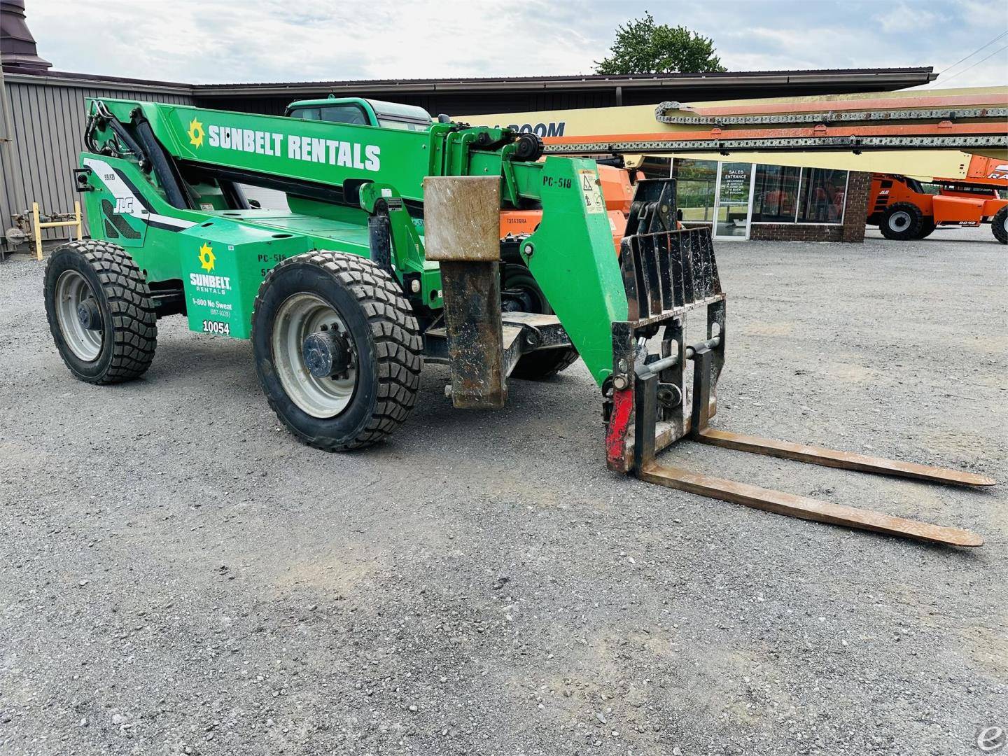 2013 Skytrak 10054