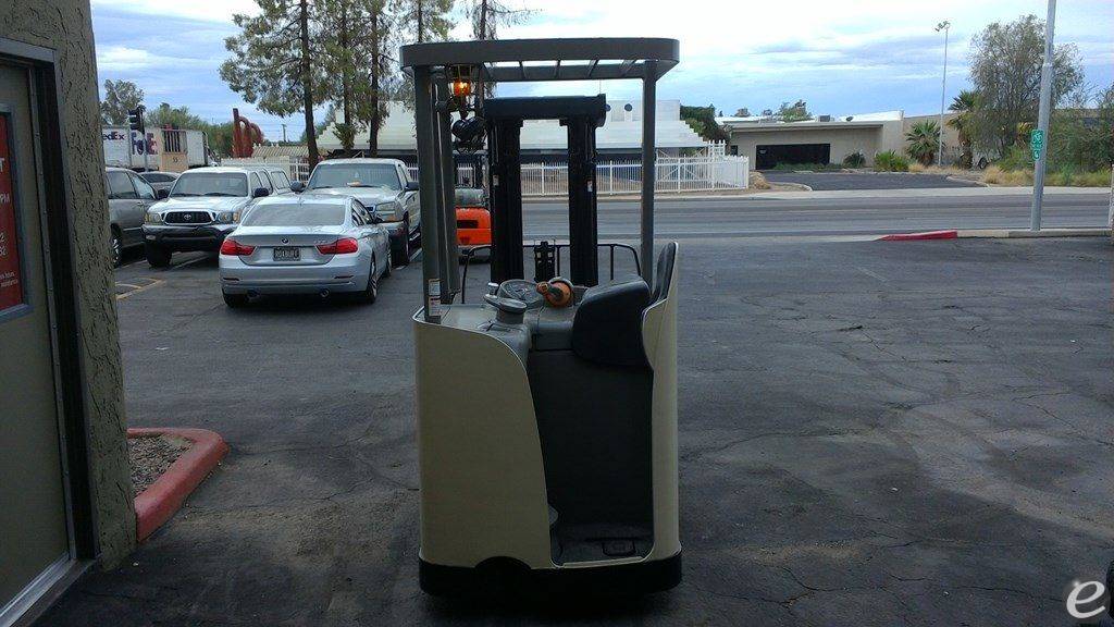 2009 Crown RC5530C-30TT190D