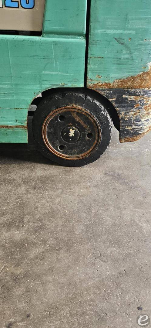 1998 Mitsubishi FGC25B-LP