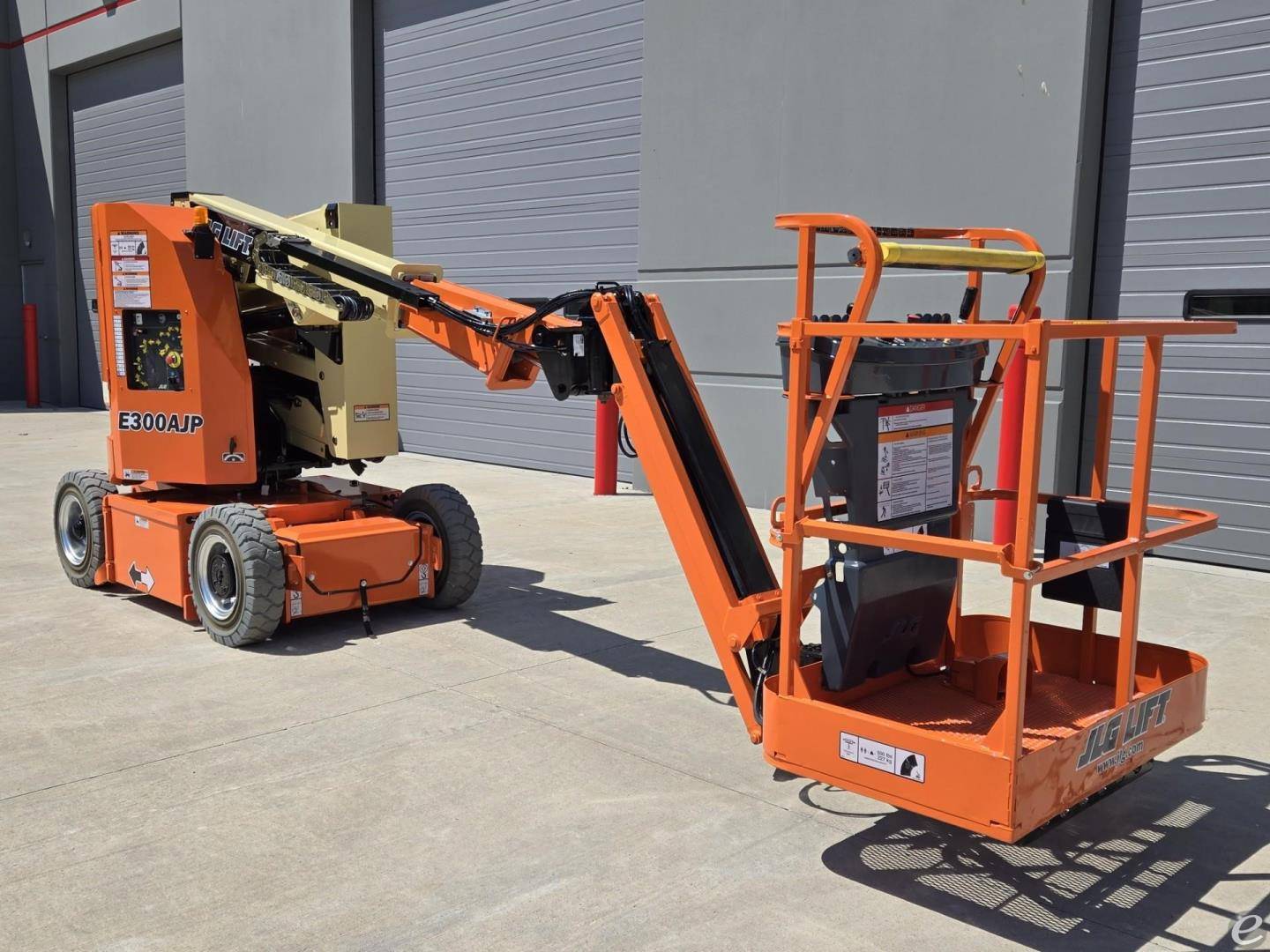 2017 JLG E300AJP Electric Boom Lift - 123Forklift