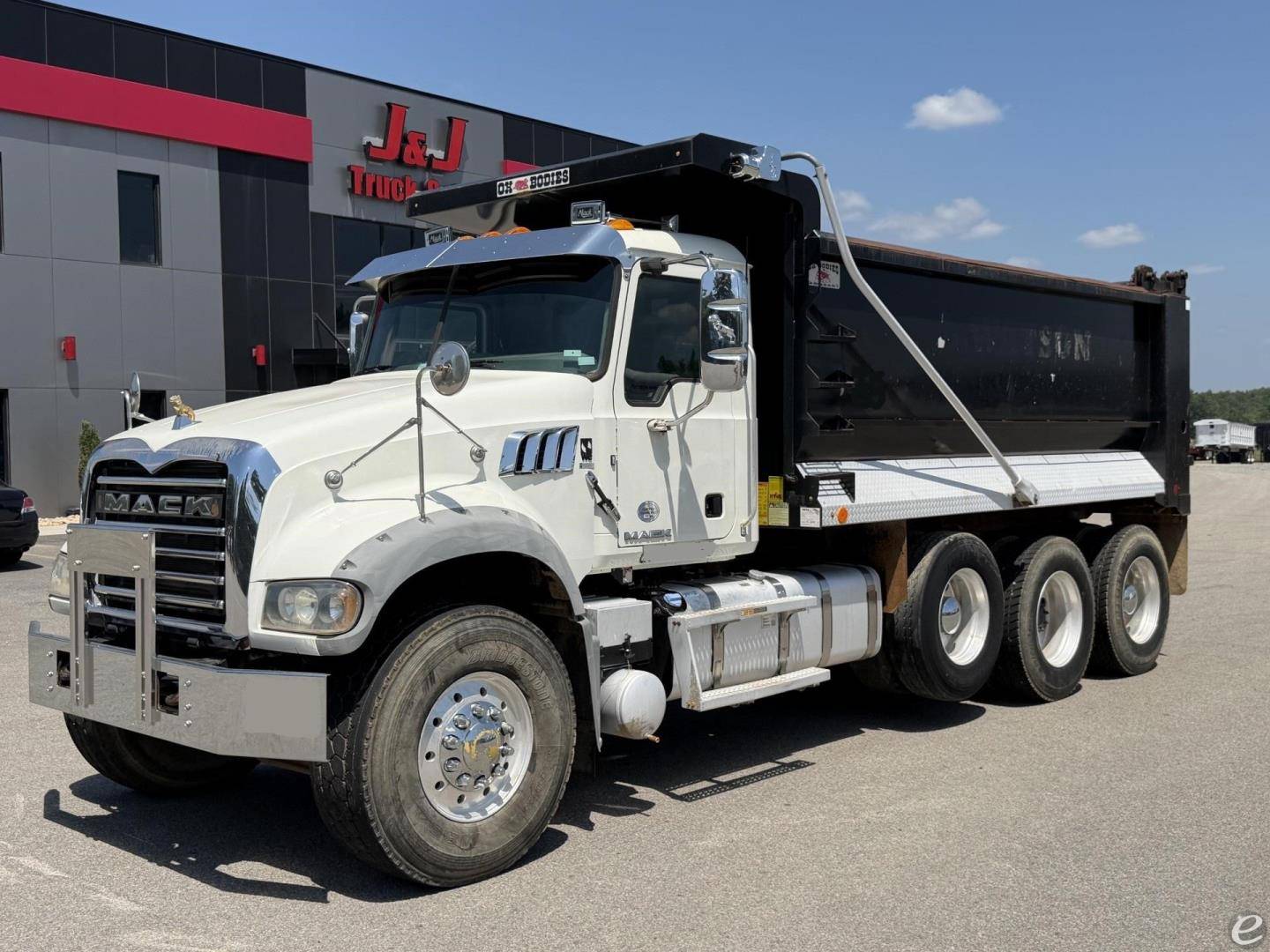 2018 Mack GRANITE GU713