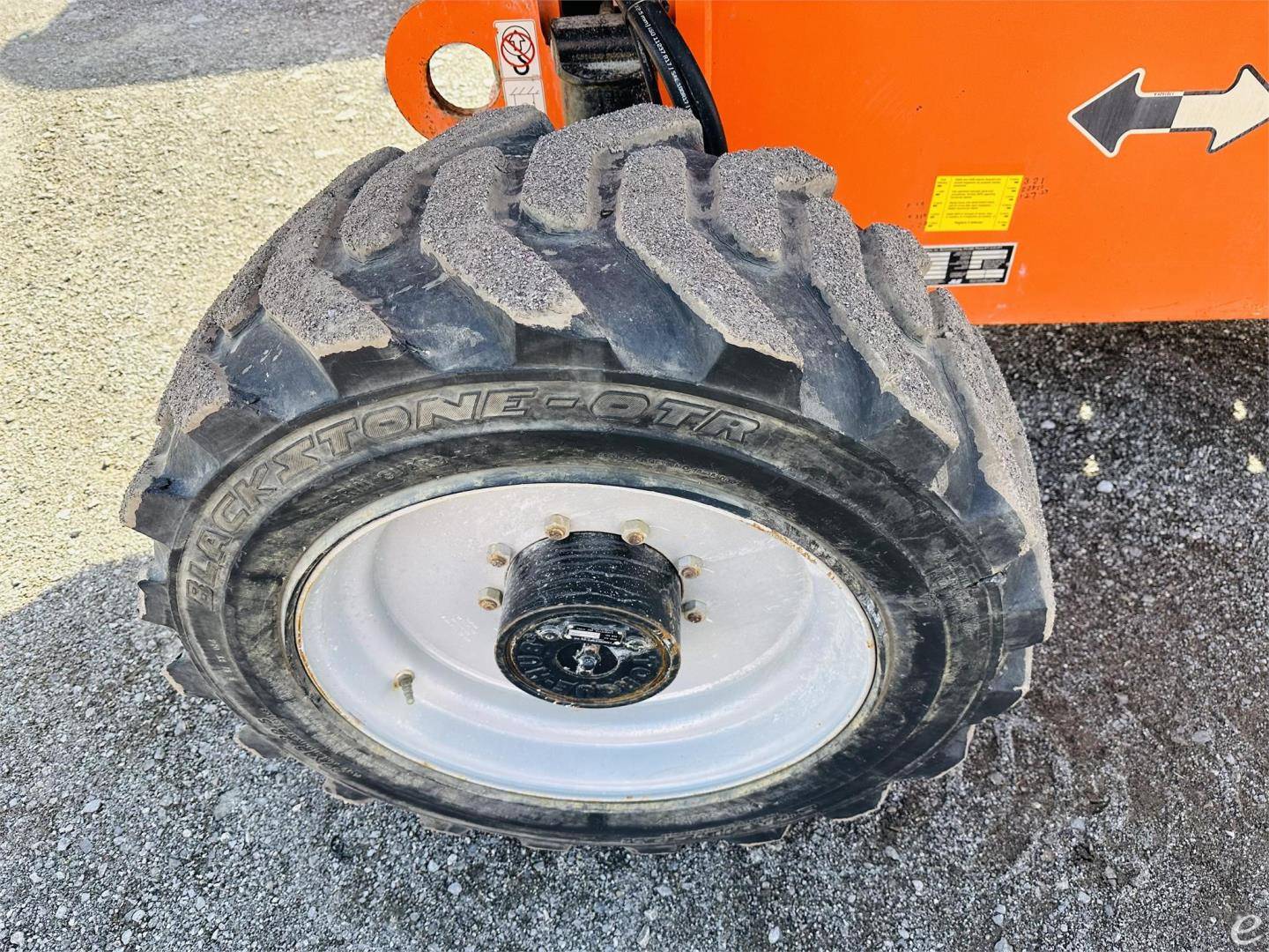 2016 JLG 660SJ