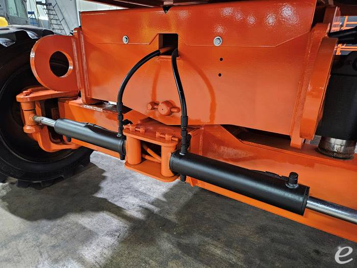 2013 JLG 600S