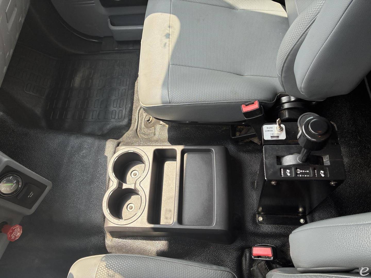 2019 Ford F750 XLT SD