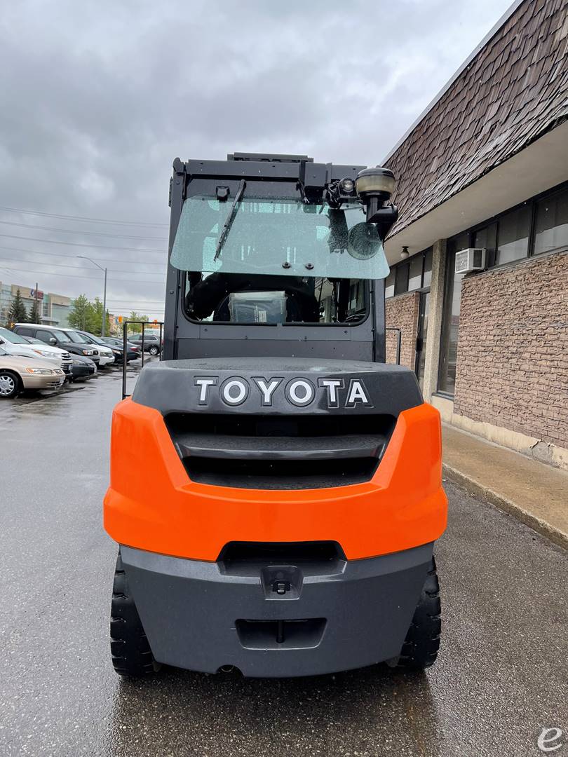 2015 Toyota 8FD45U Pneumatic Tire Forklift - 123Forklift