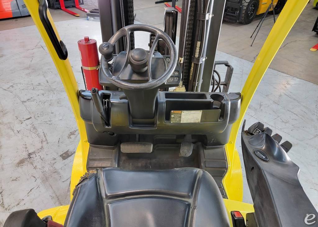 2016 Hyster S80FT