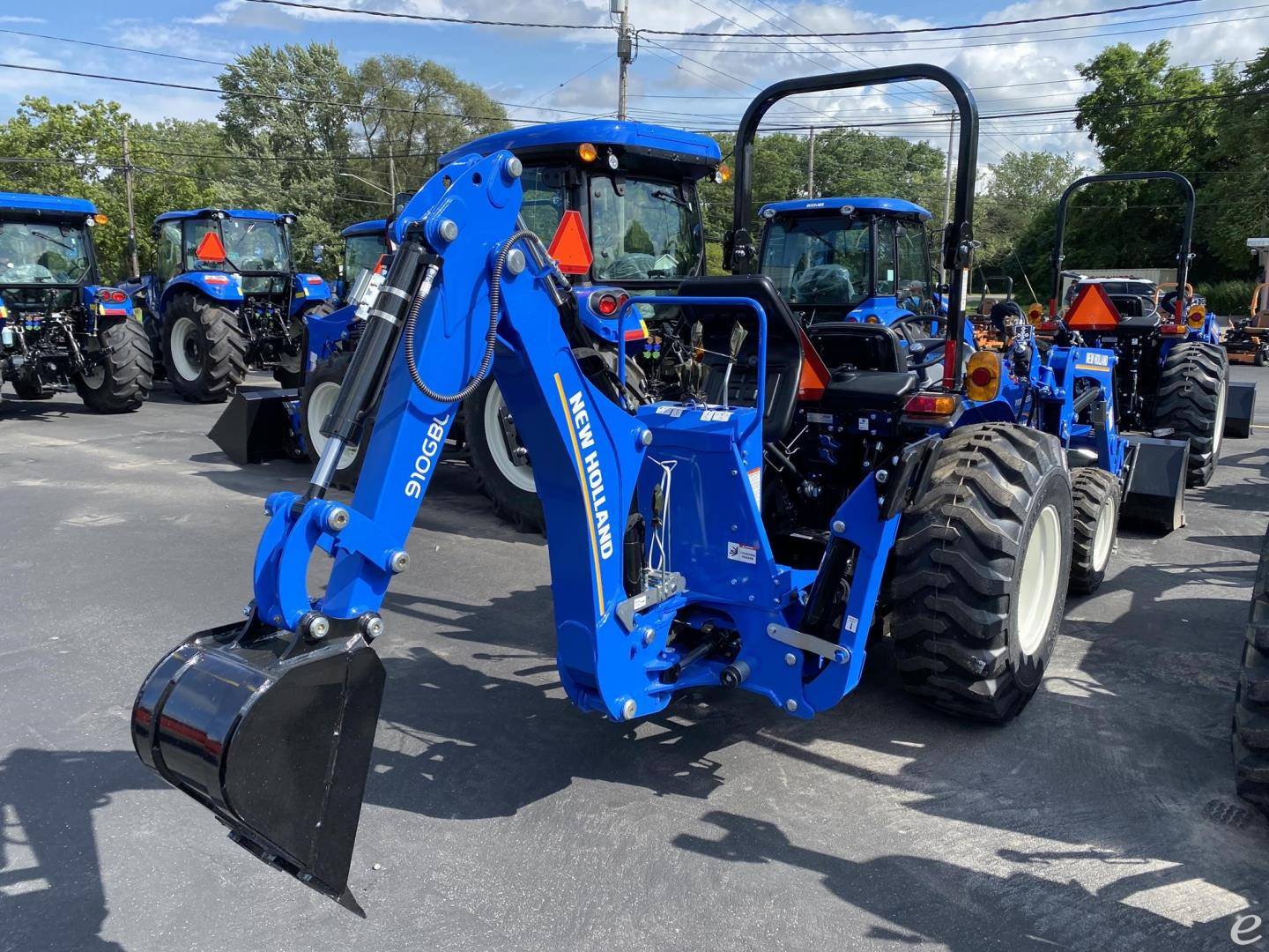 2025 New Holland WORKMASTER 25