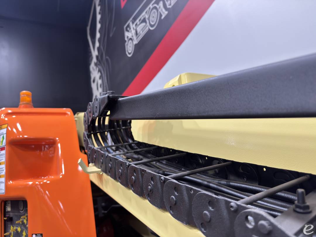 2014 JLG E300AJP